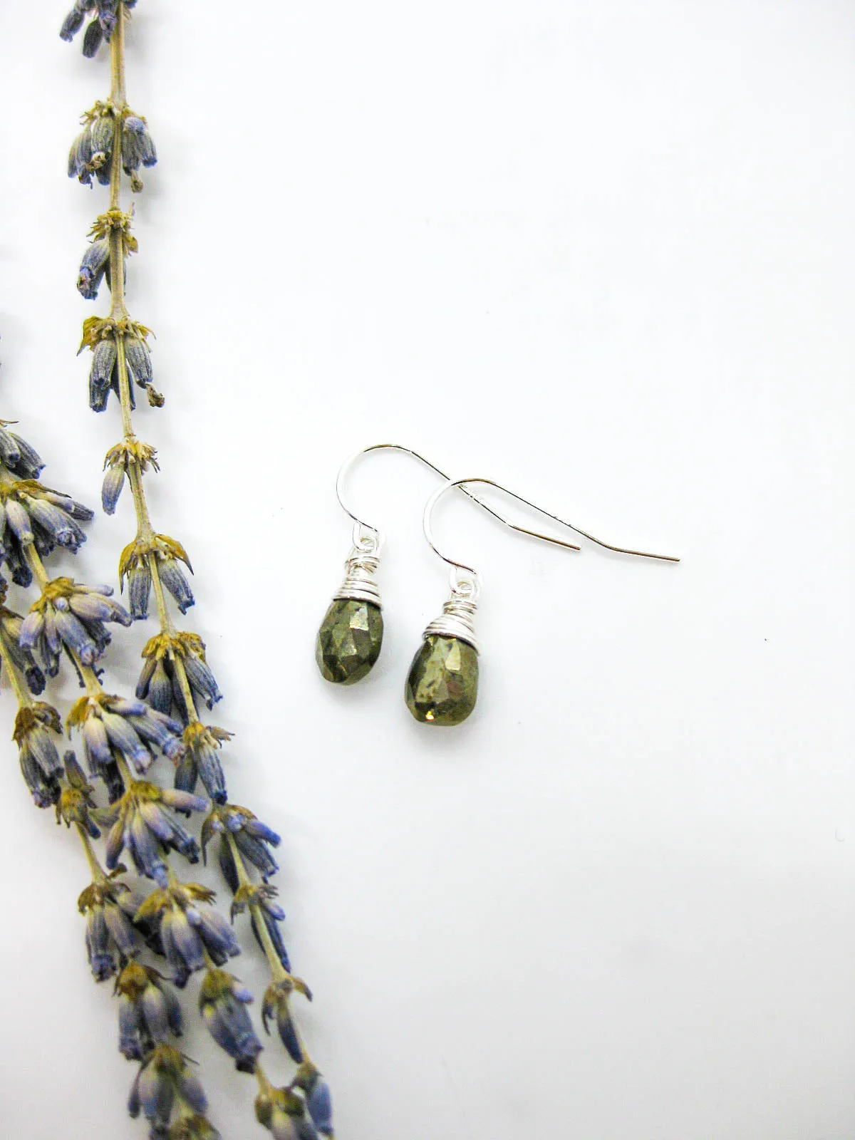 Chamomile: Pyrite Earrings - e657