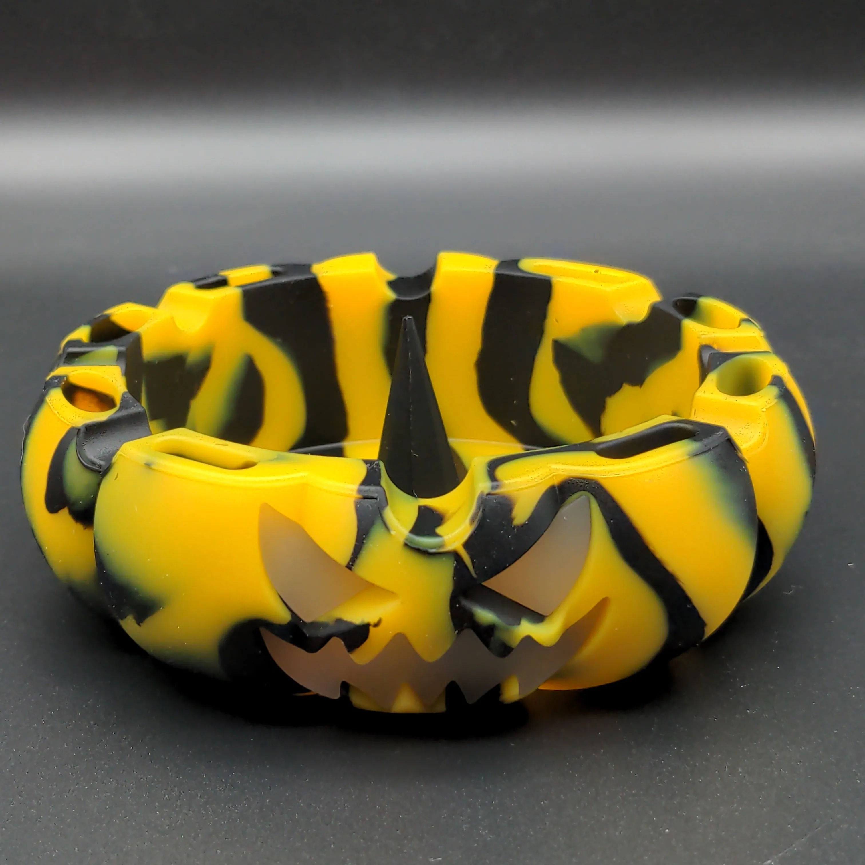 Glow in the Dark Silicone Pumpkin Ashtray